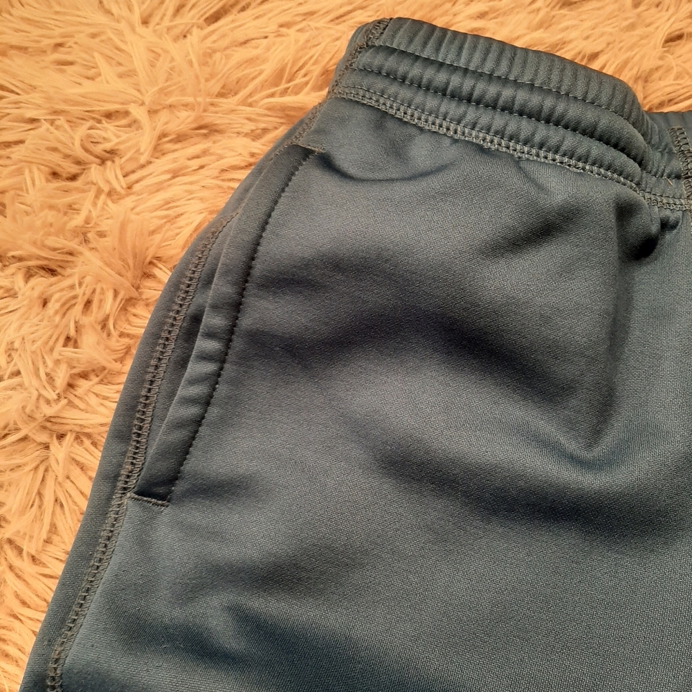 Nike SB Track Pants Size Small (8-10 Years) - Picture 7 of 8